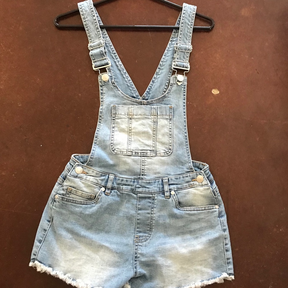 Charlotte Russe Overalls Short